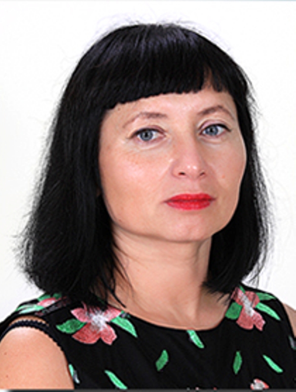 Ткаченко Лариса Анатольевна.